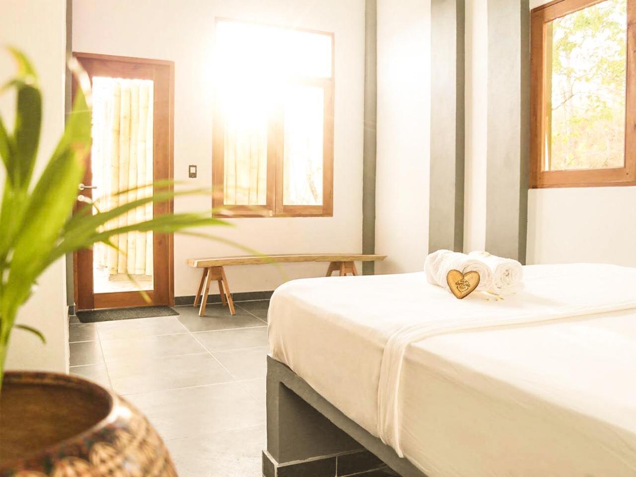 Hôtel Rapture Surfcamp Nicaragua à San Juan del Sur Extérieur photo