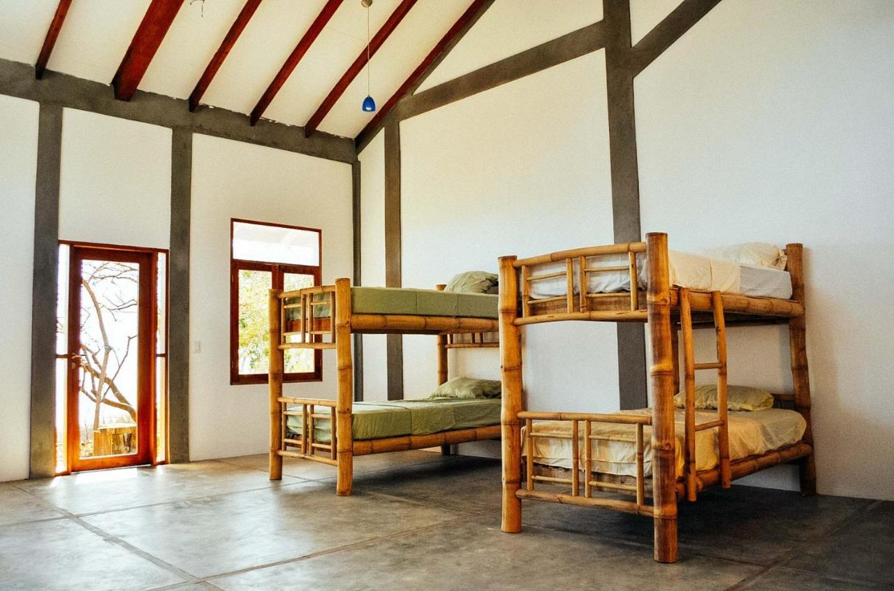 Hôtel Rapture Surfcamp Nicaragua à San Juan del Sur Extérieur photo