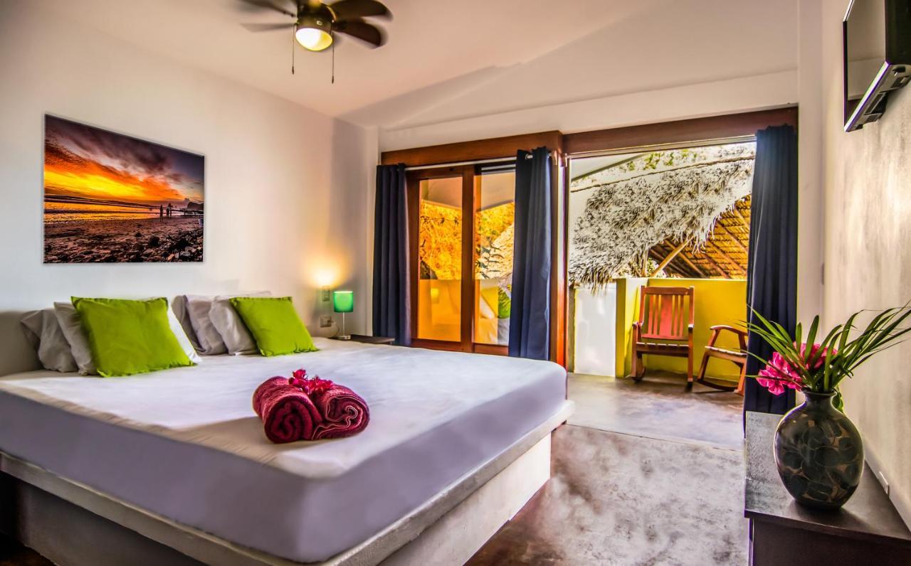 Hôtel Rapture Surfcamp Nicaragua à San Juan del Sur Extérieur photo