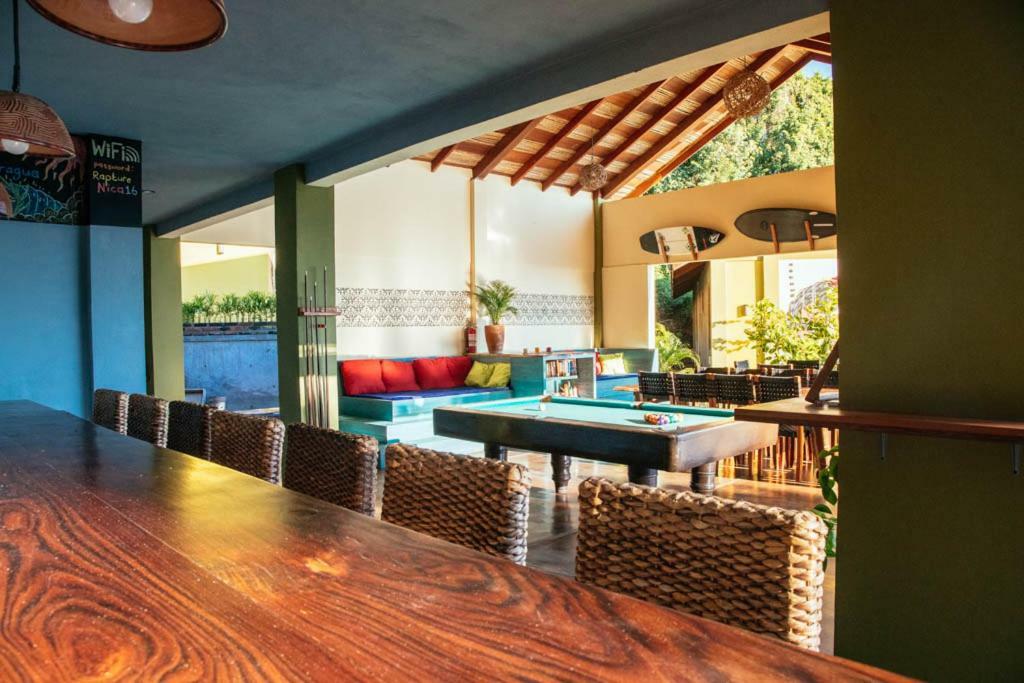 Hôtel Rapture Surfcamp Nicaragua à San Juan del Sur Extérieur photo