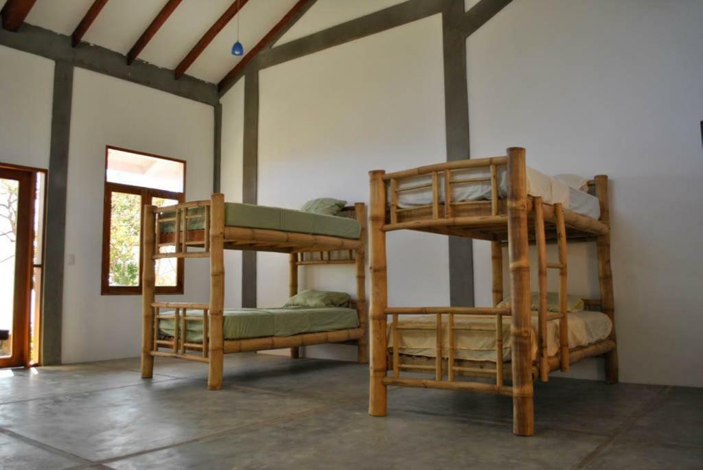 Hôtel Rapture Surfcamp Nicaragua à San Juan del Sur Extérieur photo
