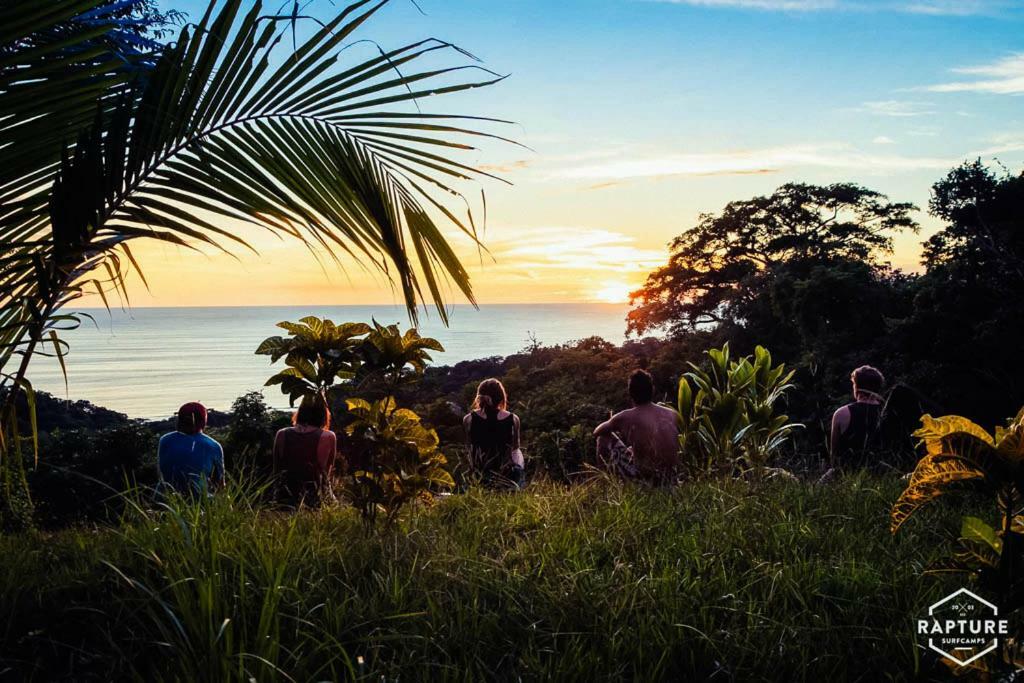 Hôtel Rapture Surfcamp Nicaragua à San Juan del Sur Extérieur photo
